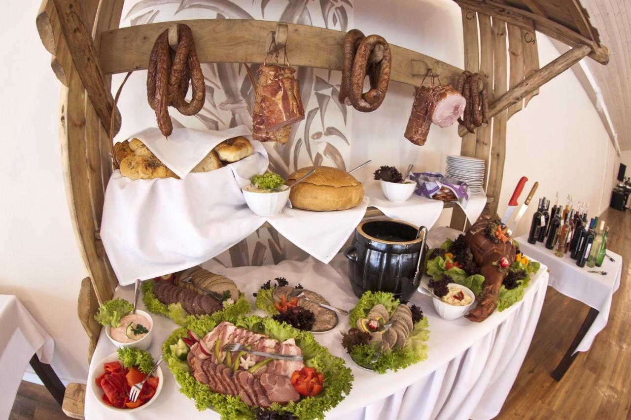 Cieszanow Lesna Chata المظهر الخارجي الصورة